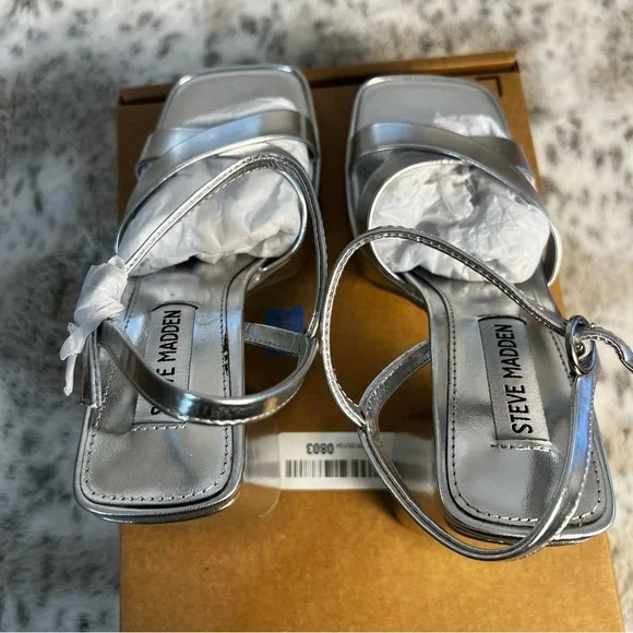 New Silver Steve Madden Platform Cross-Strap Sandals, Crazy Heels, sz 6 - Picture 8 of 14